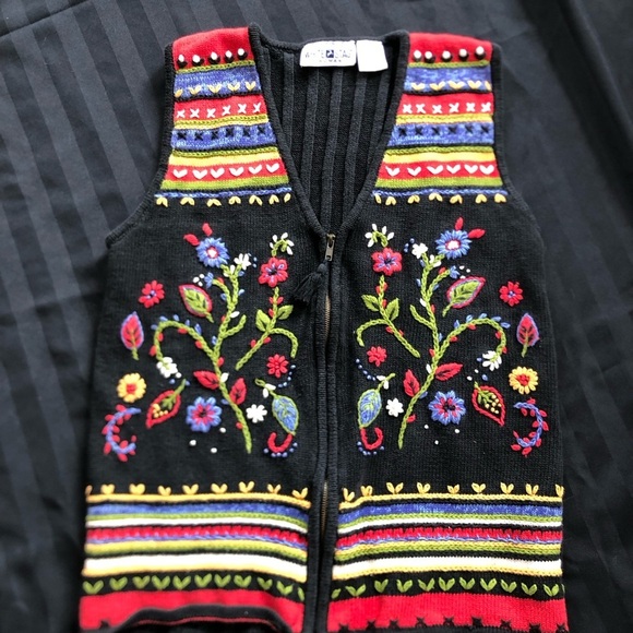Vtg White Stag Embroidered Floral Vest - Picture 8 of 16
